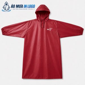 Mặt trước của áo mưa bít AM-DB01 được chụp phẳng, cho thấy rõ logo nhỏ trên ngực trái và chi tiết dây rút ở cổ.