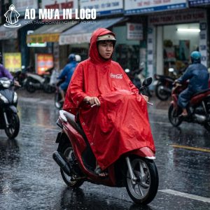 Áo mưa cài cạnh