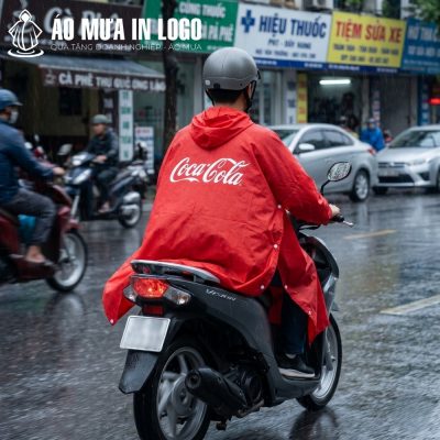 Áo mưa cài cạnh