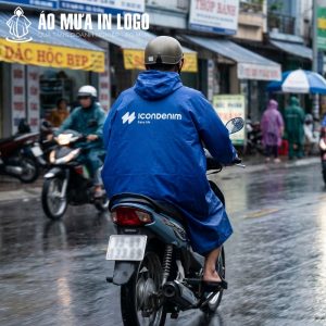 Góc chụp từ phía sau cho thấy logo