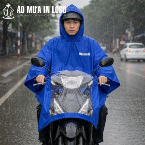 Lớp nhựa trong suốt ở tà trước được bố trí thông minh nhằm đảm bảo độ sáng cho đèn xe máy khi di chuyển trong thời tiết xấu.