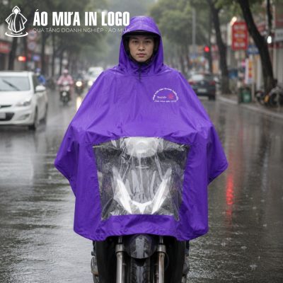 Phần tà trước tích hợp lớp nhựa trong suốt thông minh, đảm bảo an toàn chiếu sáng khi điều khiển phương tiện vào ban đêm hoặc khi trời mưa lớn.