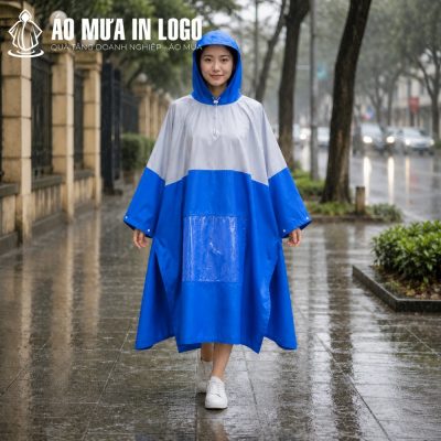 Phái đẹp tự tin sải bước dưới mưa che chắn hoàn hảo nhờ thiết kế cánh dơi phủ kín toàn thân