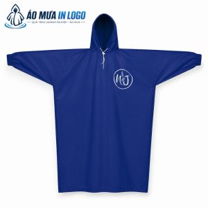 Mặt trước của áo mưa AM-DB03 được trải phẳng, làm nổi bật logo