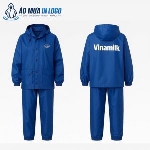 Bản thiết kế mặt trước và mặt sau của bộ áo mưa màu xanh dương đậm có mũ trùm đầu